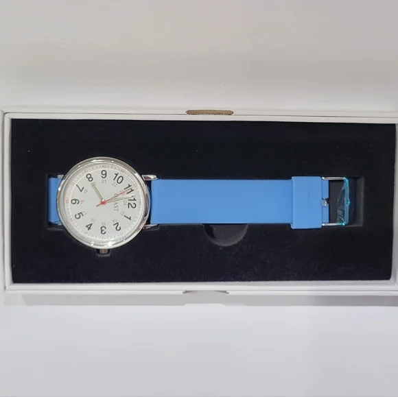 New in box Onast silicone nurses watch - Picture 2 of 4
